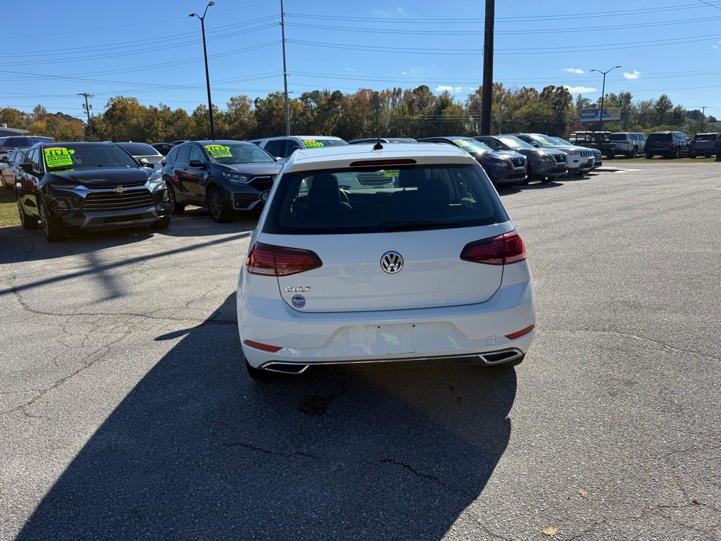 2021 Volkswagen Golf Image 4