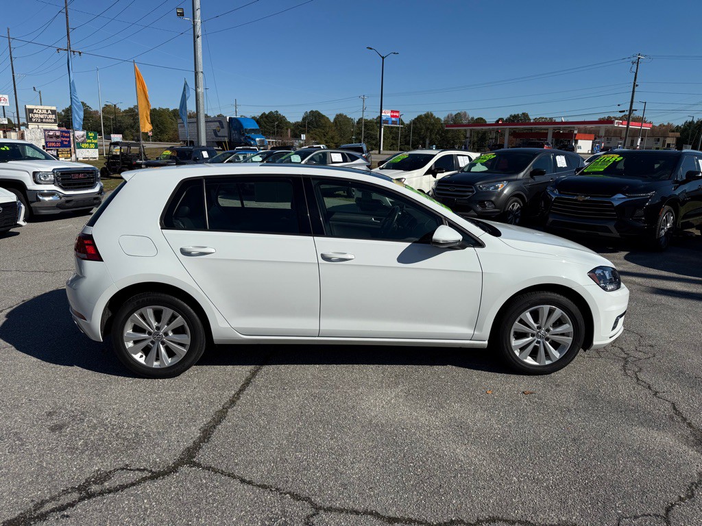 2021 Volkswagen Golf Image 6