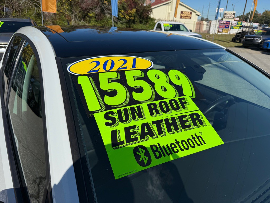 2021 Volkswagen Golf Image 18