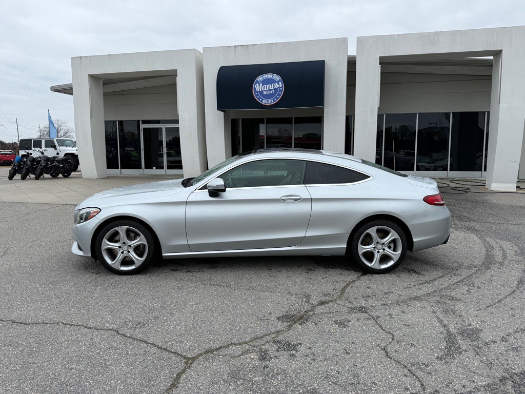 2017 Mercedes-Benz C-Class Image 2