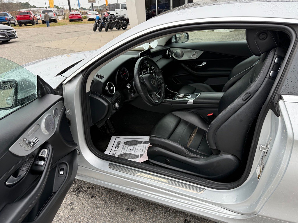 2017 Mercedes-Benz C-Class Image 10