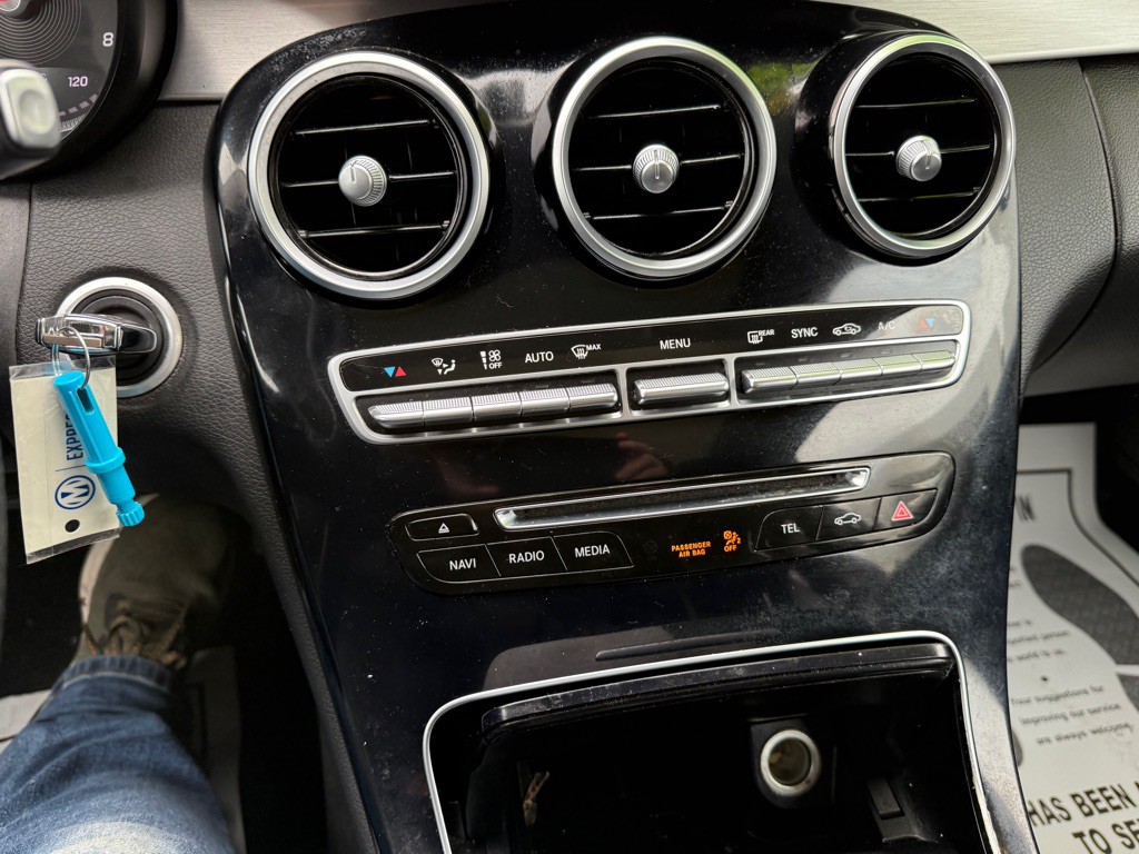 2017 Mercedes-Benz C-Class Image 13