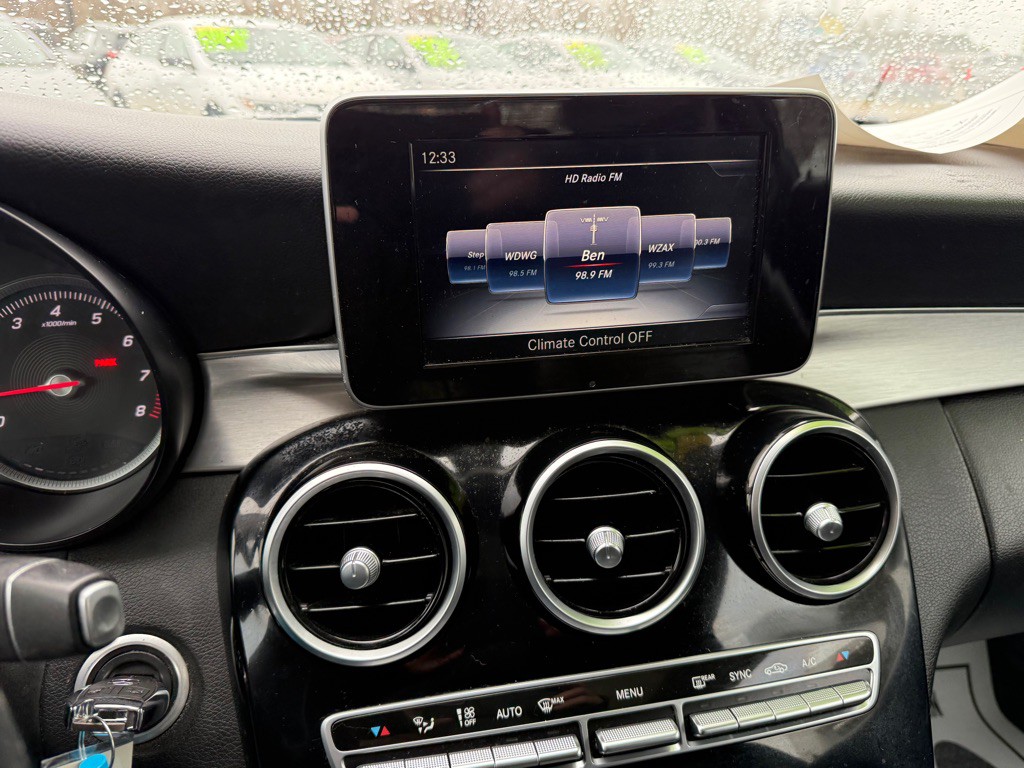 2017 Mercedes-Benz C-Class Image 14