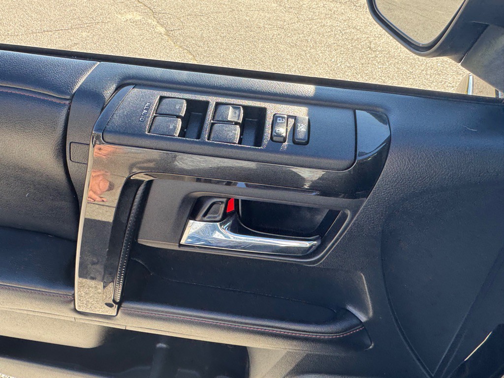 2015 Toyota 4Runner Image 9