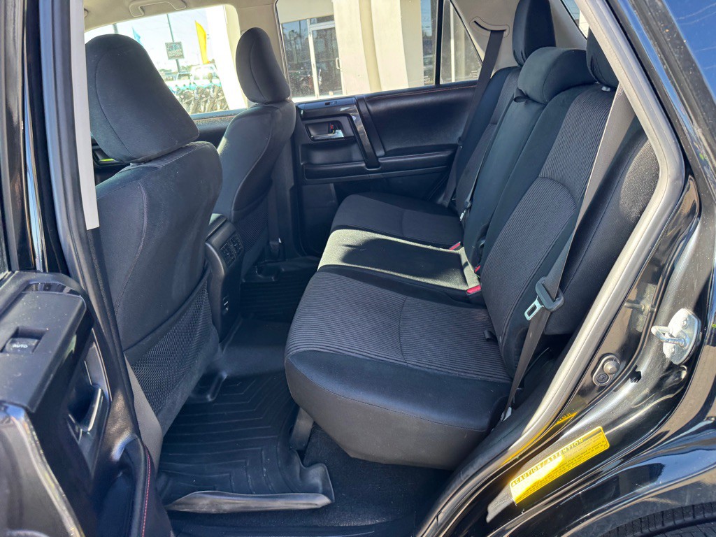 2015 Toyota 4Runner Image 13