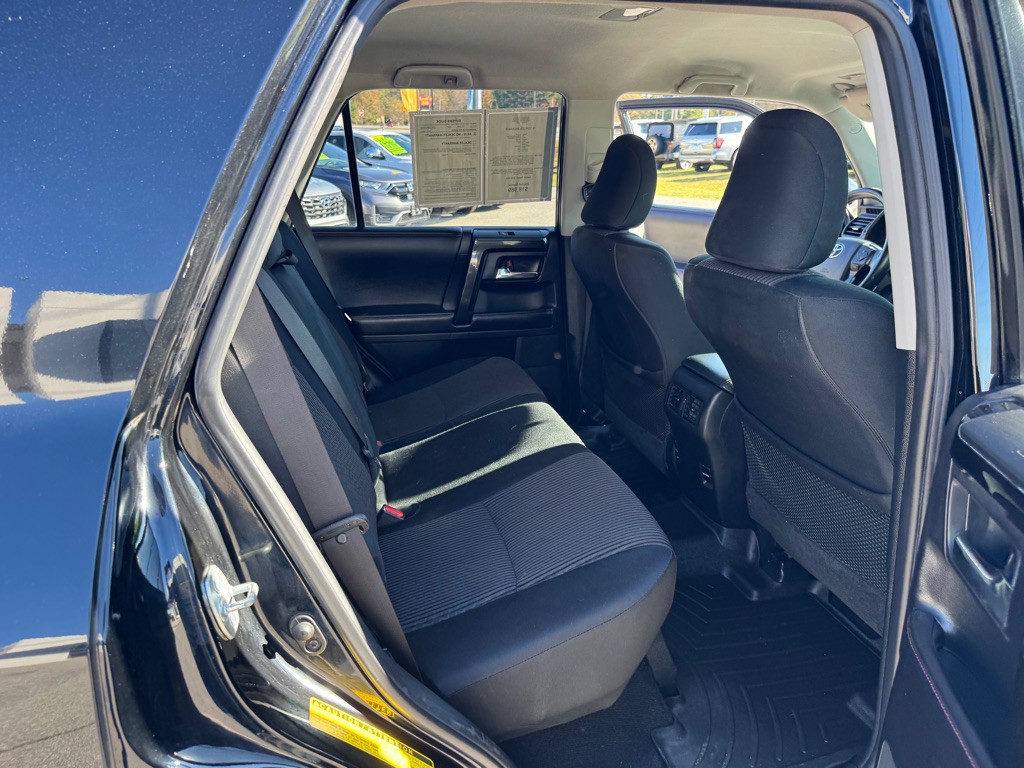 2015 Toyota 4Runner Image 15