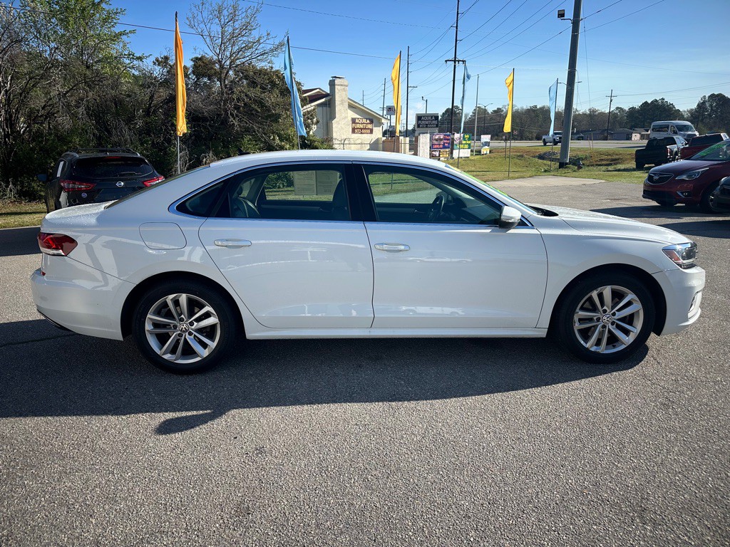 2020 Volkswagen Passat Image 6