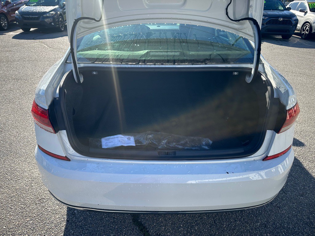 2020 Volkswagen Passat Image 10