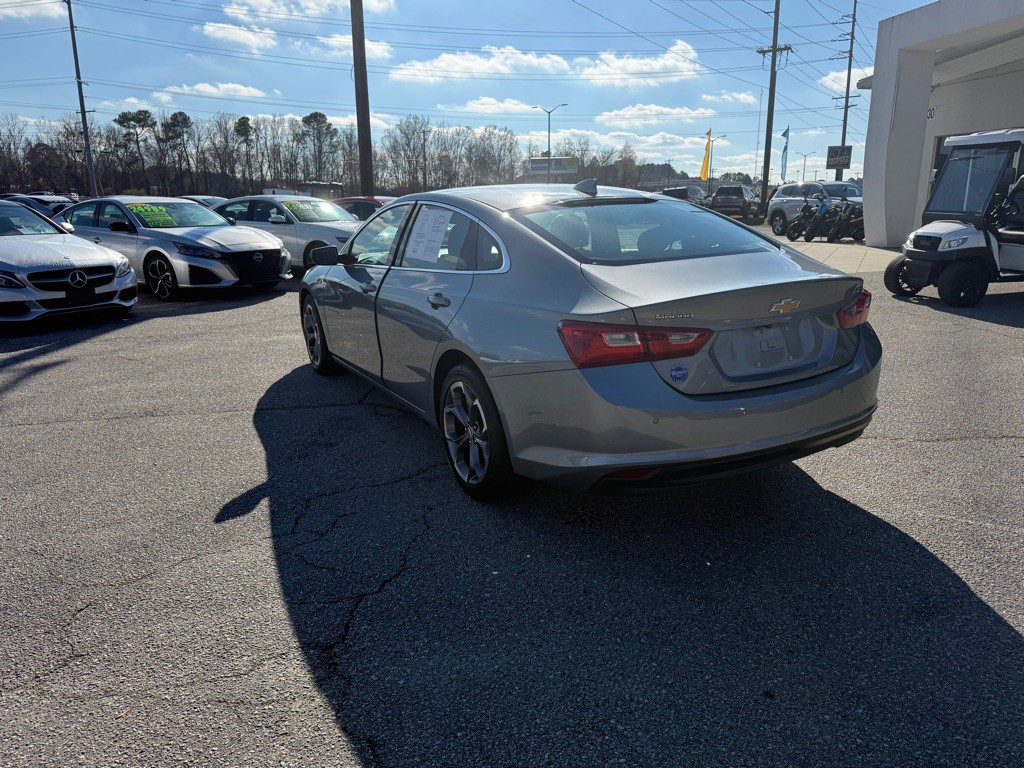 2024 Chevrolet Malibu Image 3