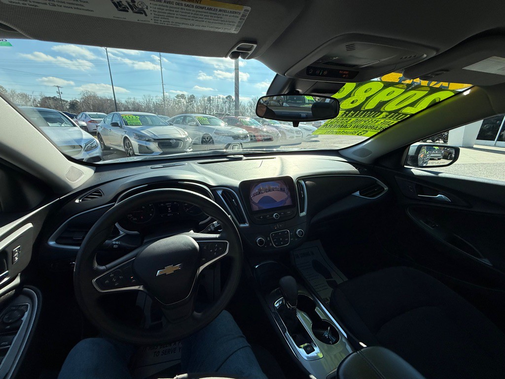 2024 Chevrolet Malibu Image 17