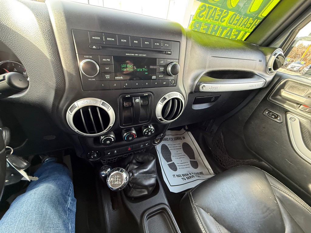 2017 Jeep Wrangler Image 12