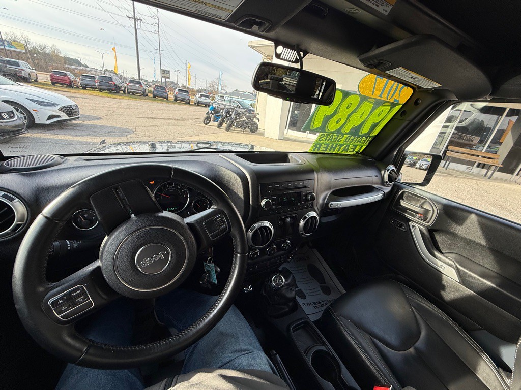 2017 Jeep Wrangler Image 14