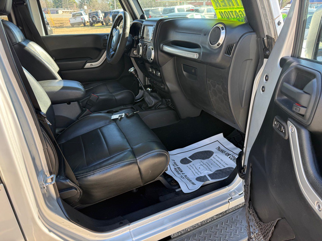 2012 Jeep Wrangler Unlimited Image 9