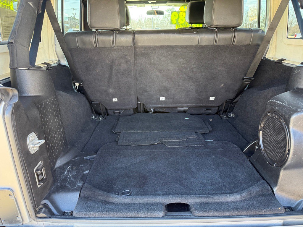 2012 Jeep Wrangler Unlimited Image 11