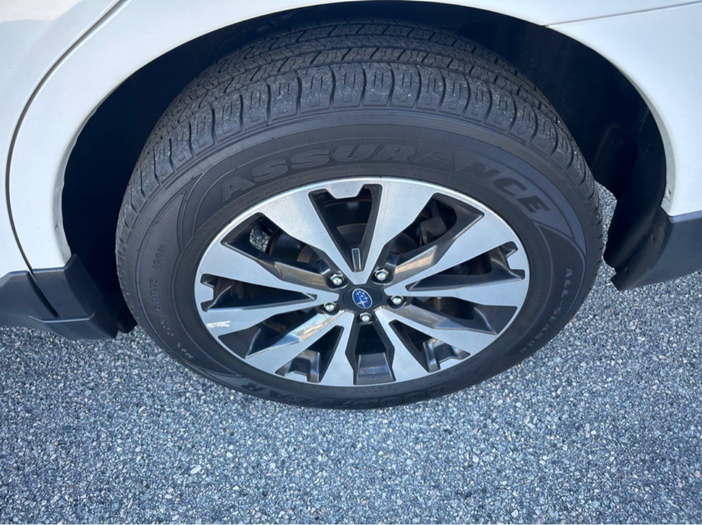 2016 Subaru Outback Image 8