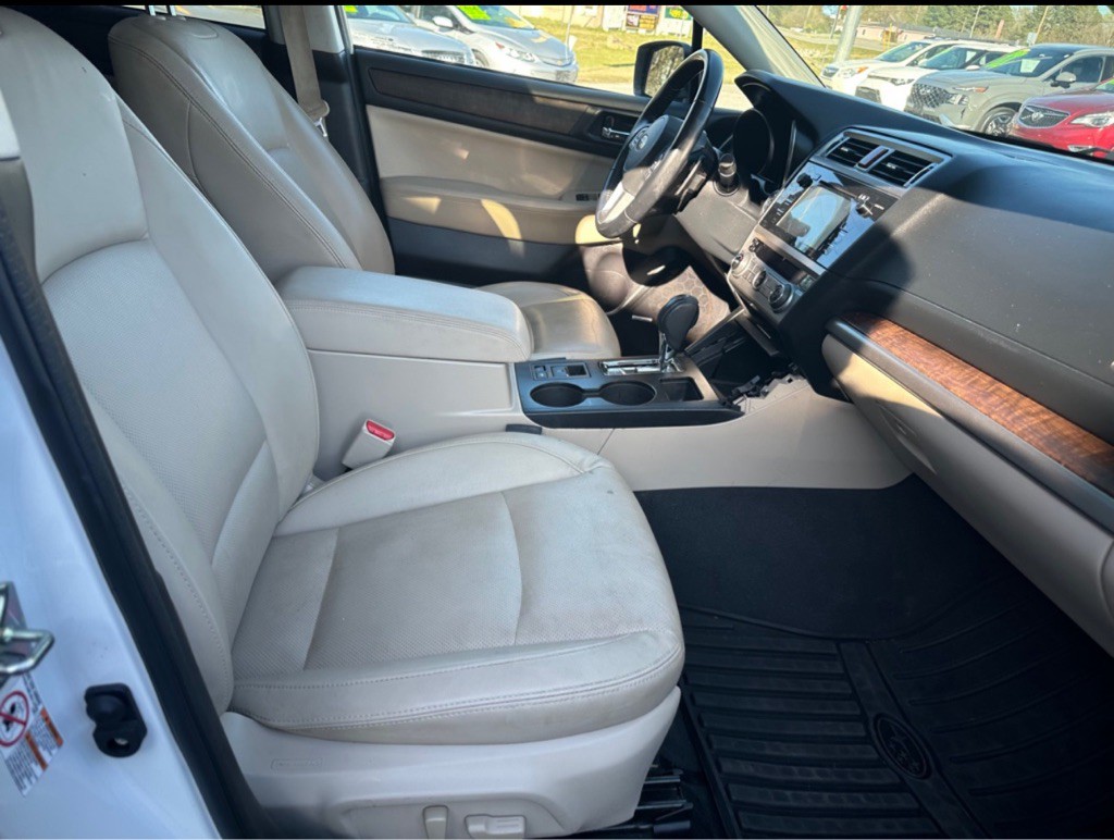 2016 Subaru Outback Image 22