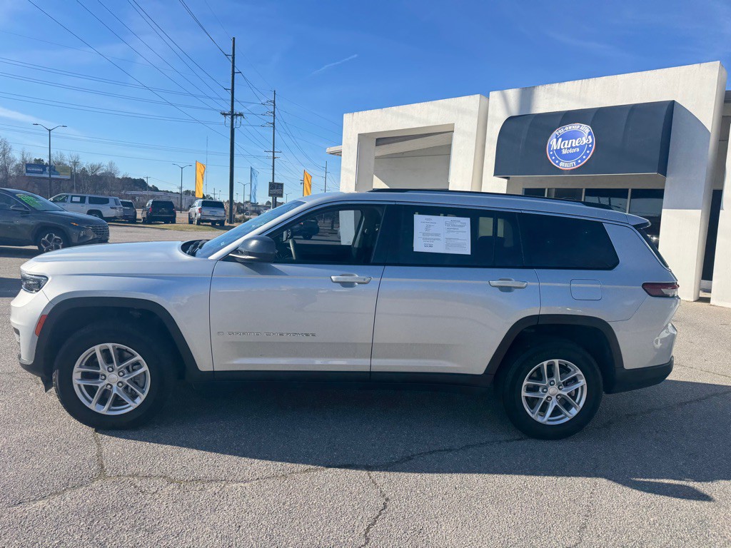 2023 Jeep Grand Cherokee Image 2