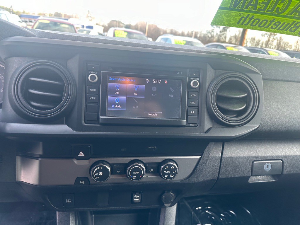 2019 Toyota Tacoma Image 28