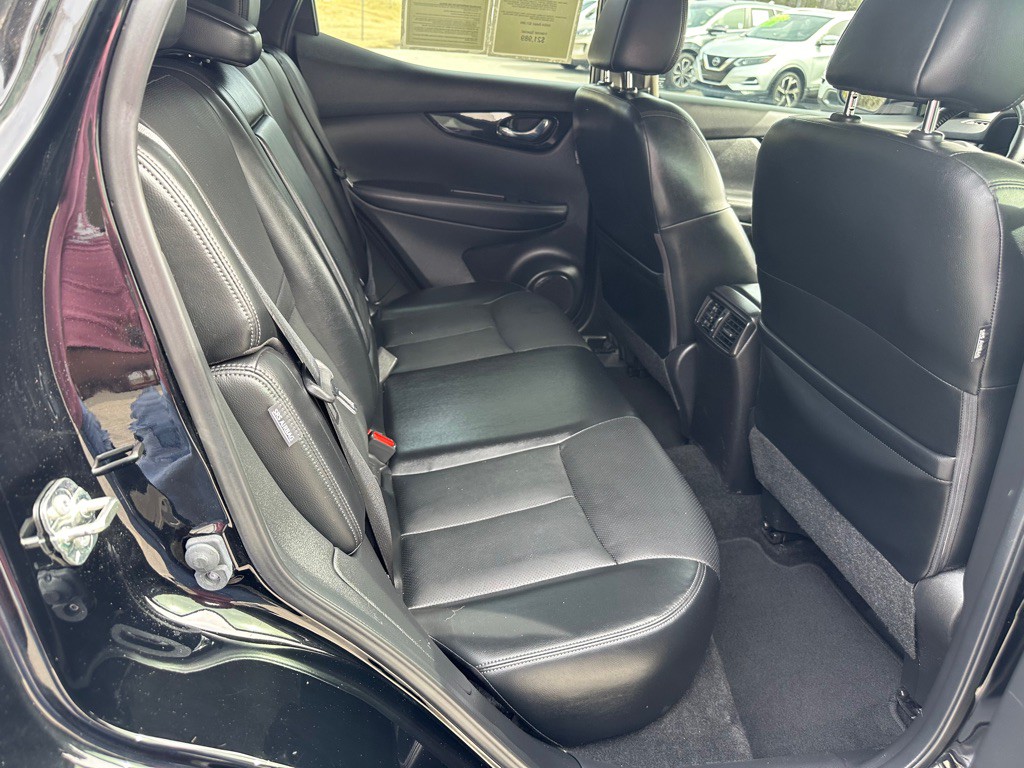 2022 Nissan Rogue Image 23