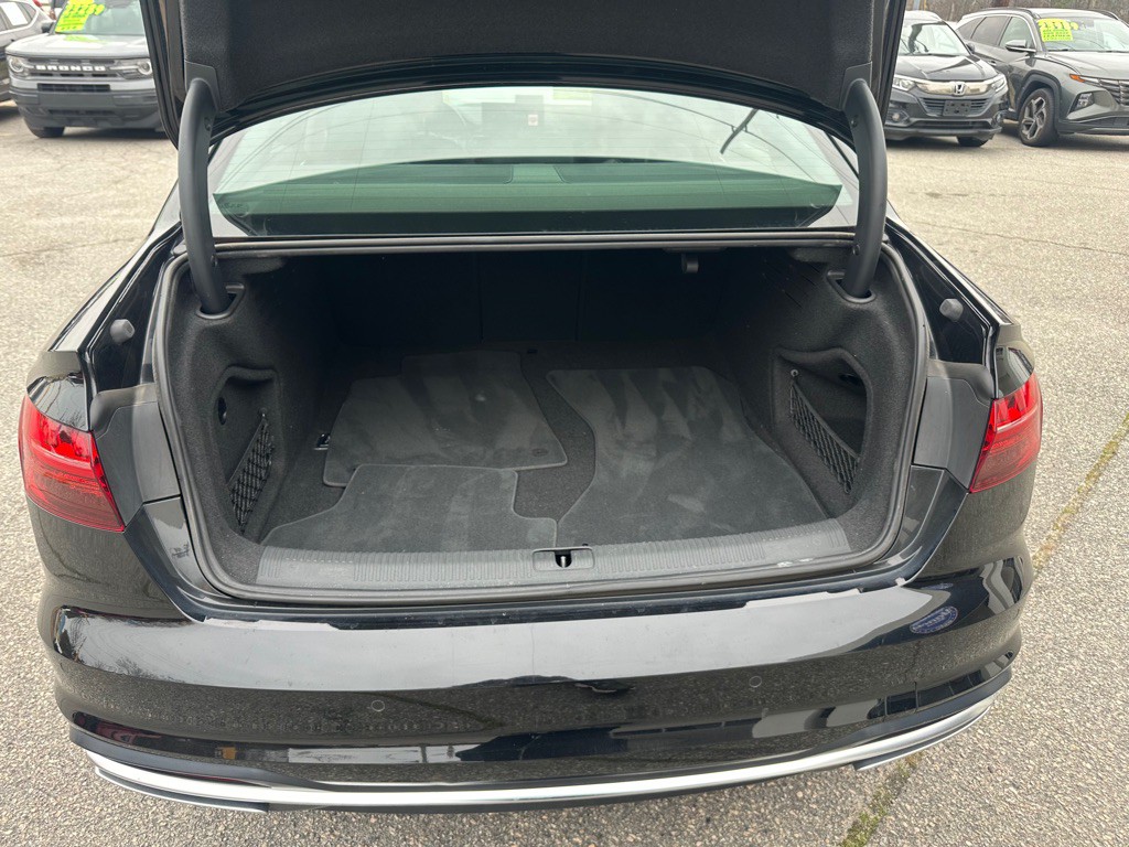 2021 Audi A4 Image 10