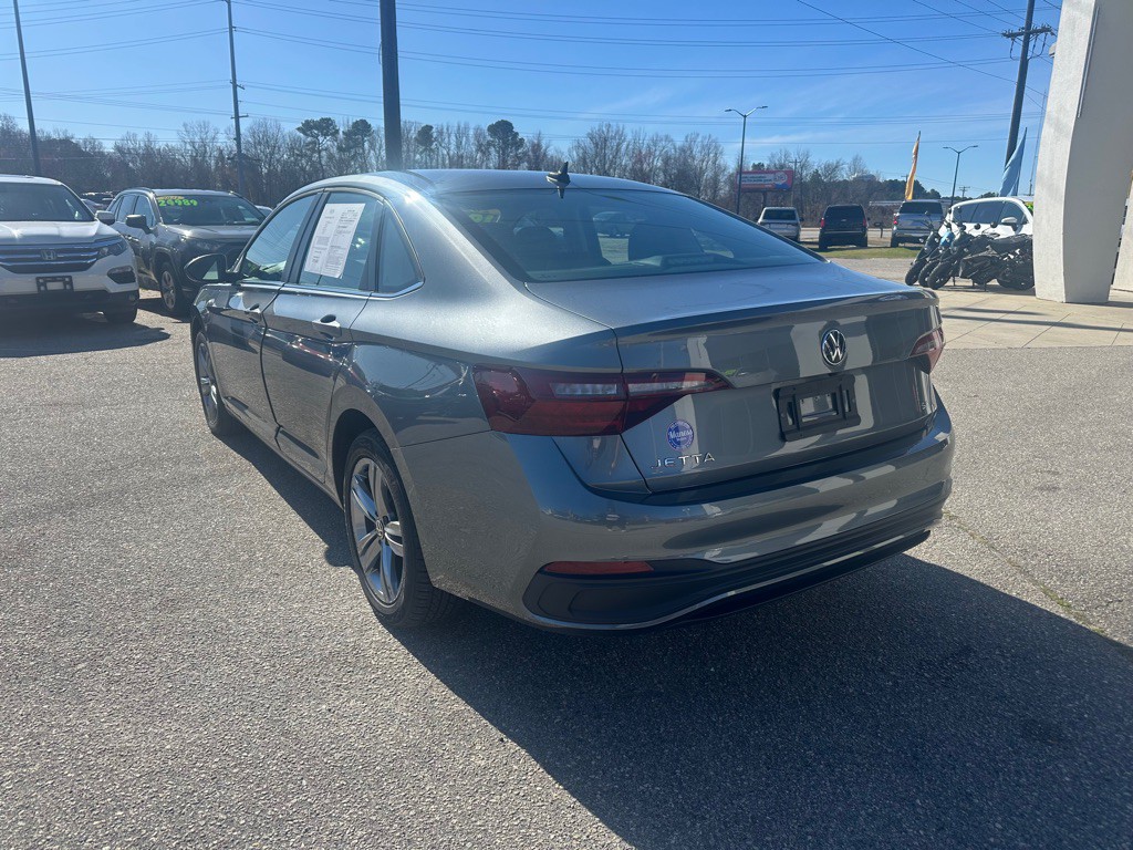 2024 Volkswagen Jetta Image 3