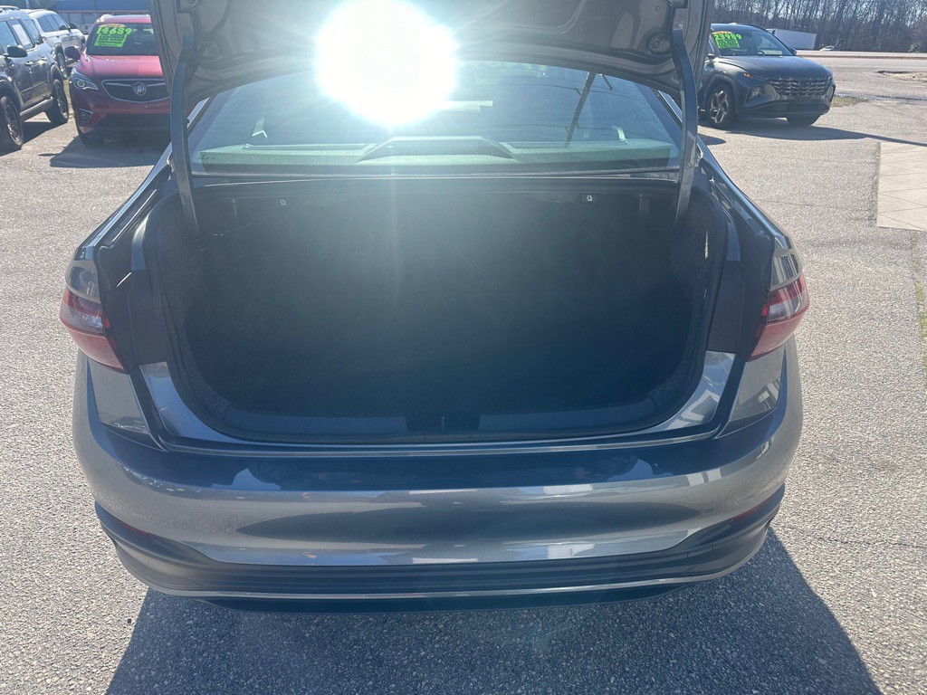 2024 Volkswagen Jetta Image 10