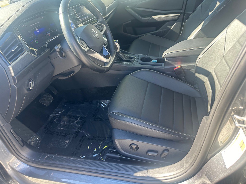 2024 Volkswagen Jetta Image 11