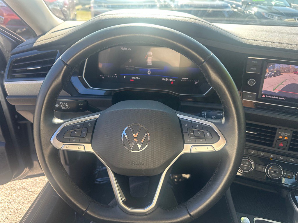 2024 Volkswagen Jetta Image 17