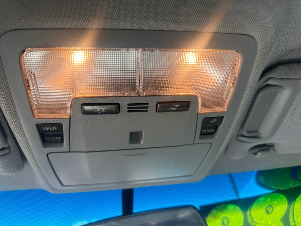 2013 Toyota Camry Image 17