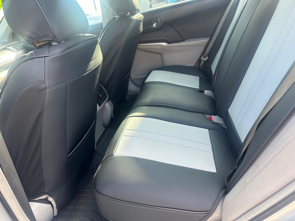 2013 Toyota Camry Image 19