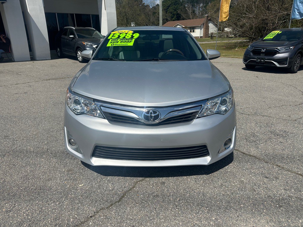 2013 Toyota Camry Image 8
