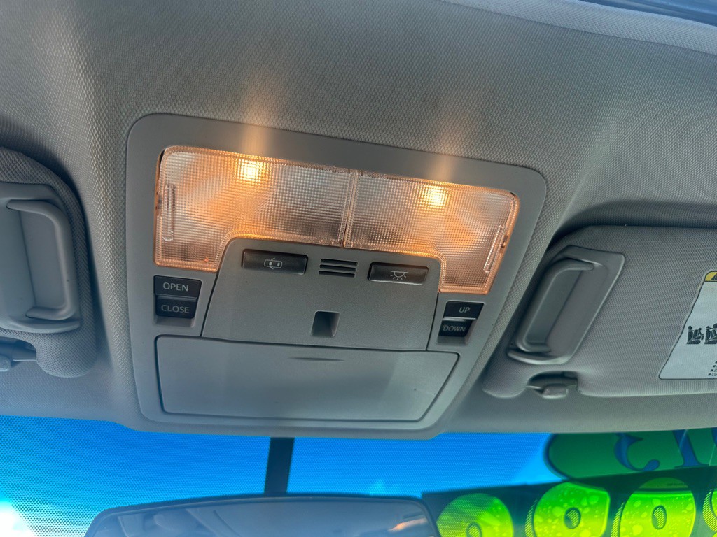2013 Toyota Camry Image 18