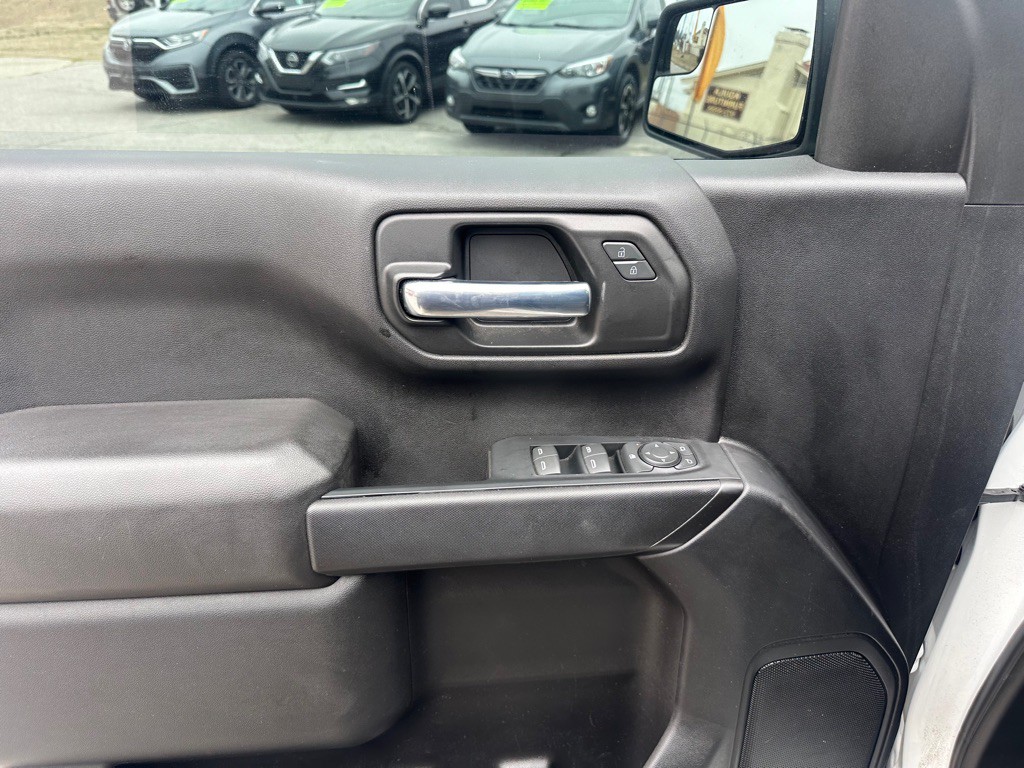 2023 Chevrolet Silverado 1500 Image 11