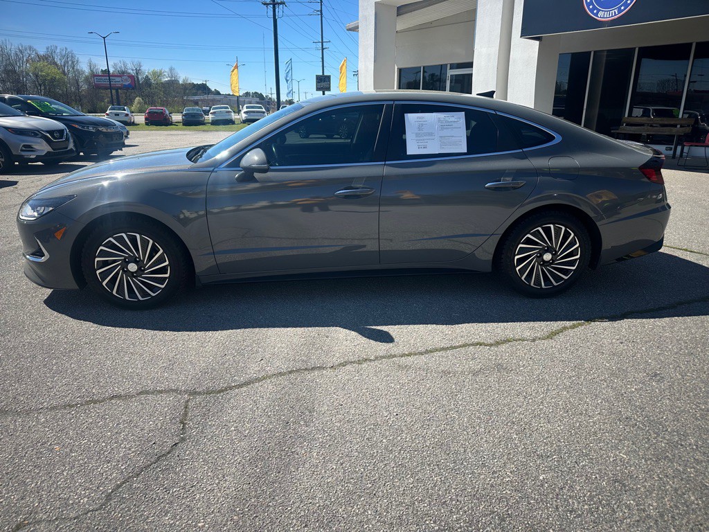 2023 Hyundai Sonata Image 2