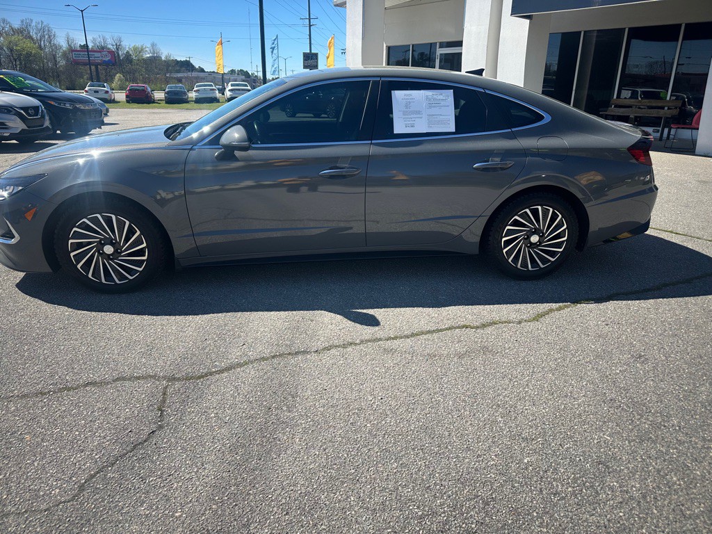 2023 Hyundai Sonata Image 3