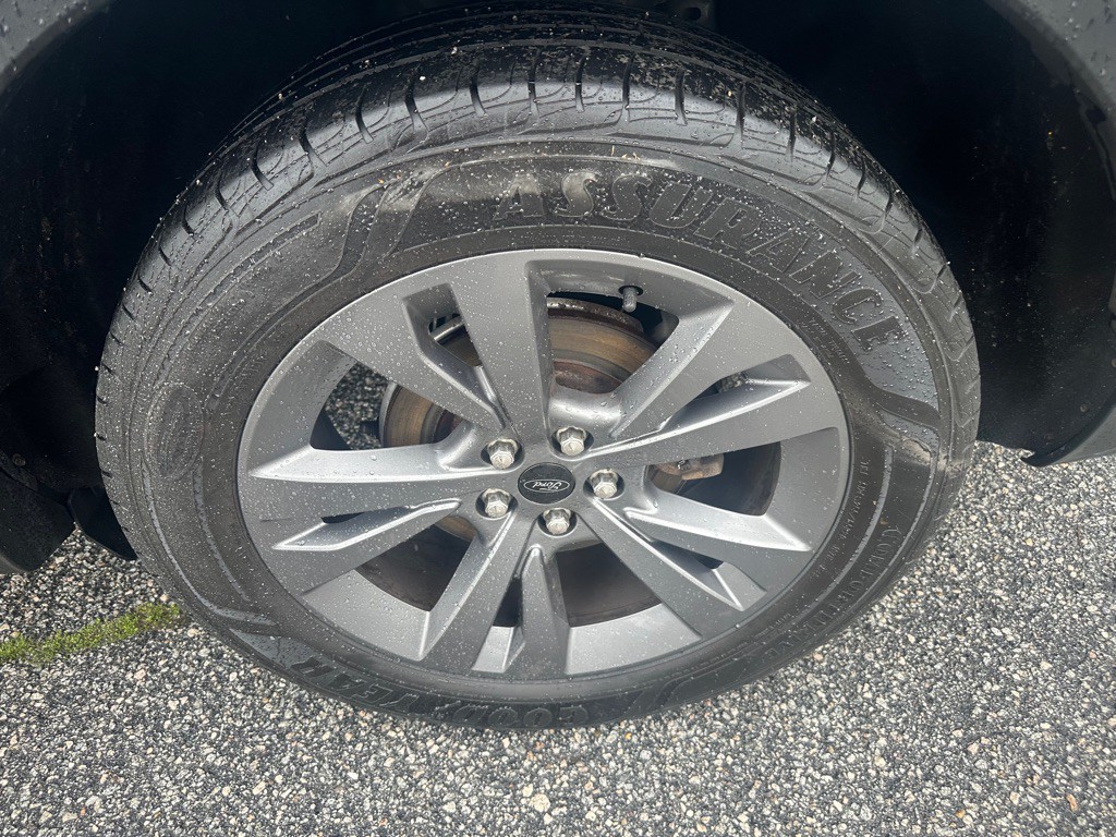 2021 Ford Explorer Image 14