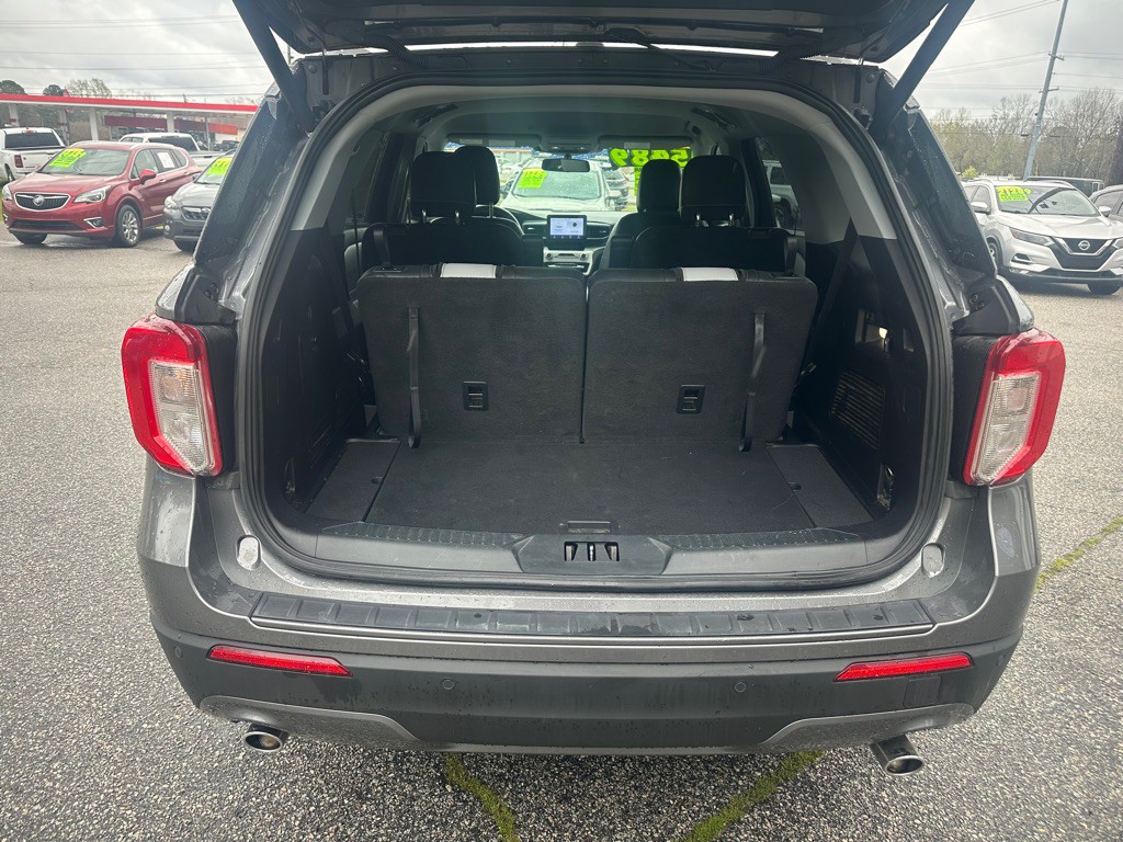 2021 Ford Explorer Image 16