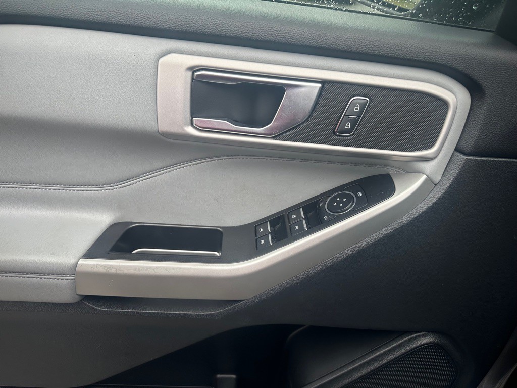 2021 Ford Explorer Image 20