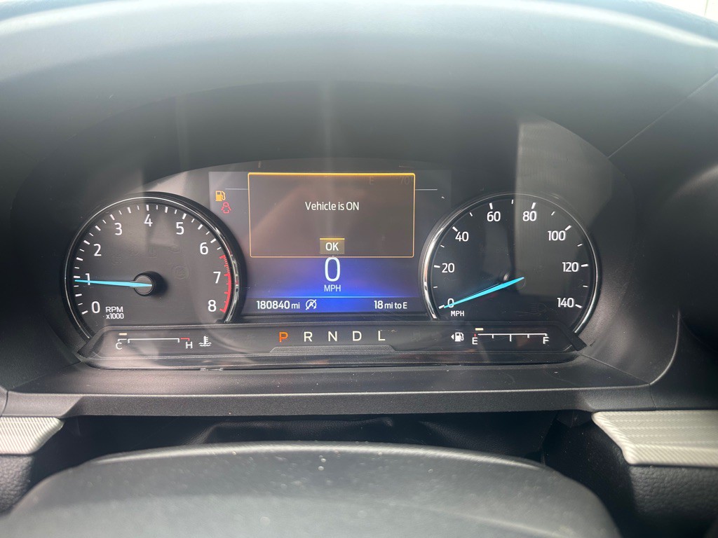 2021 Ford Explorer Image 32