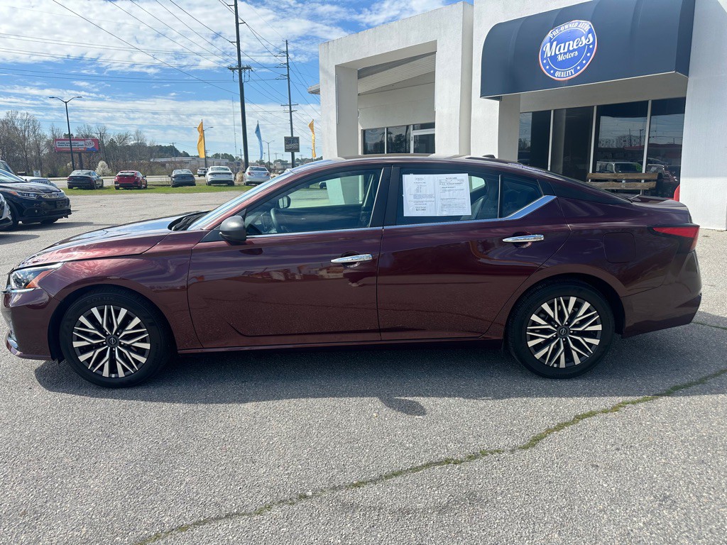 2025 Nissan Altima Image 2