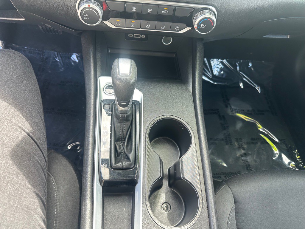 2025 Nissan Altima Image 14