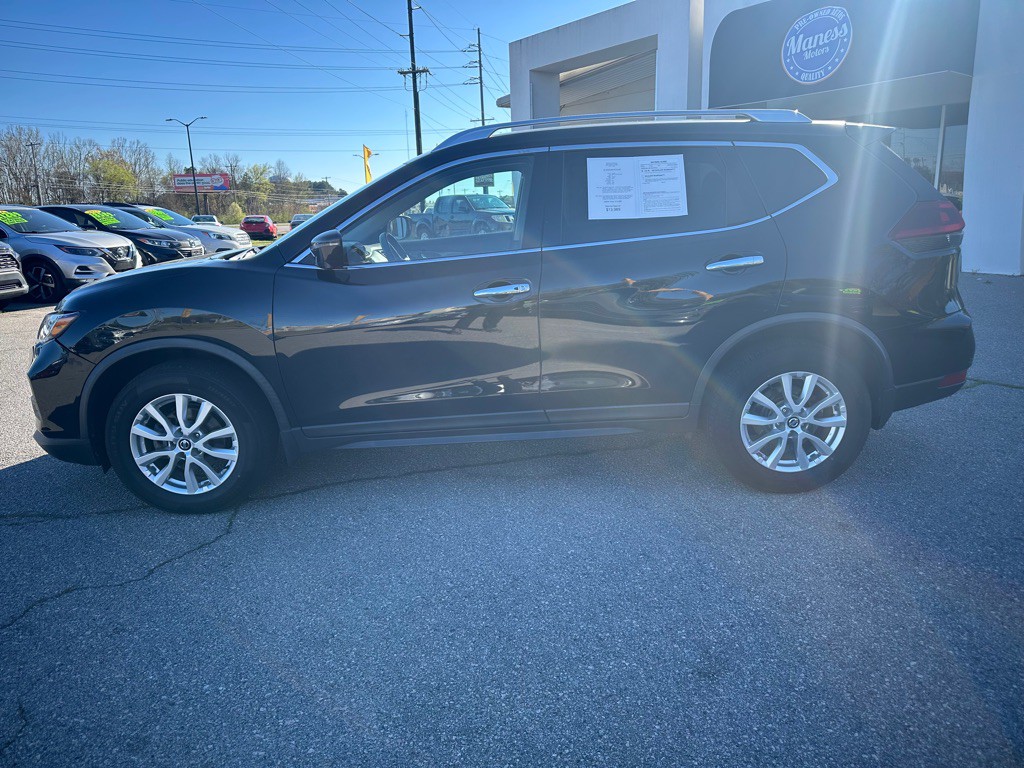 2018 Nissan Rogue Image 2
