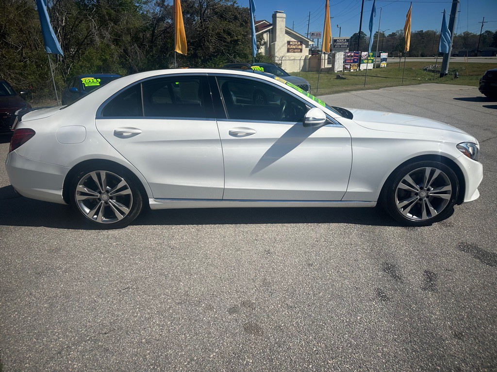 2017 Mercedes-Benz C-Class Image 6