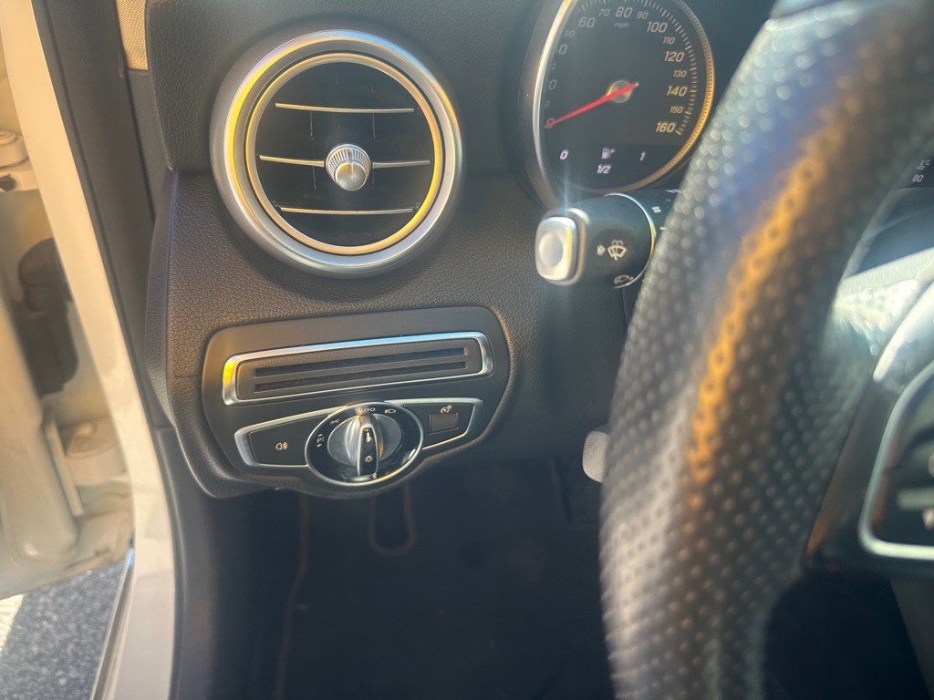 2017 Mercedes-Benz C-Class Image 12