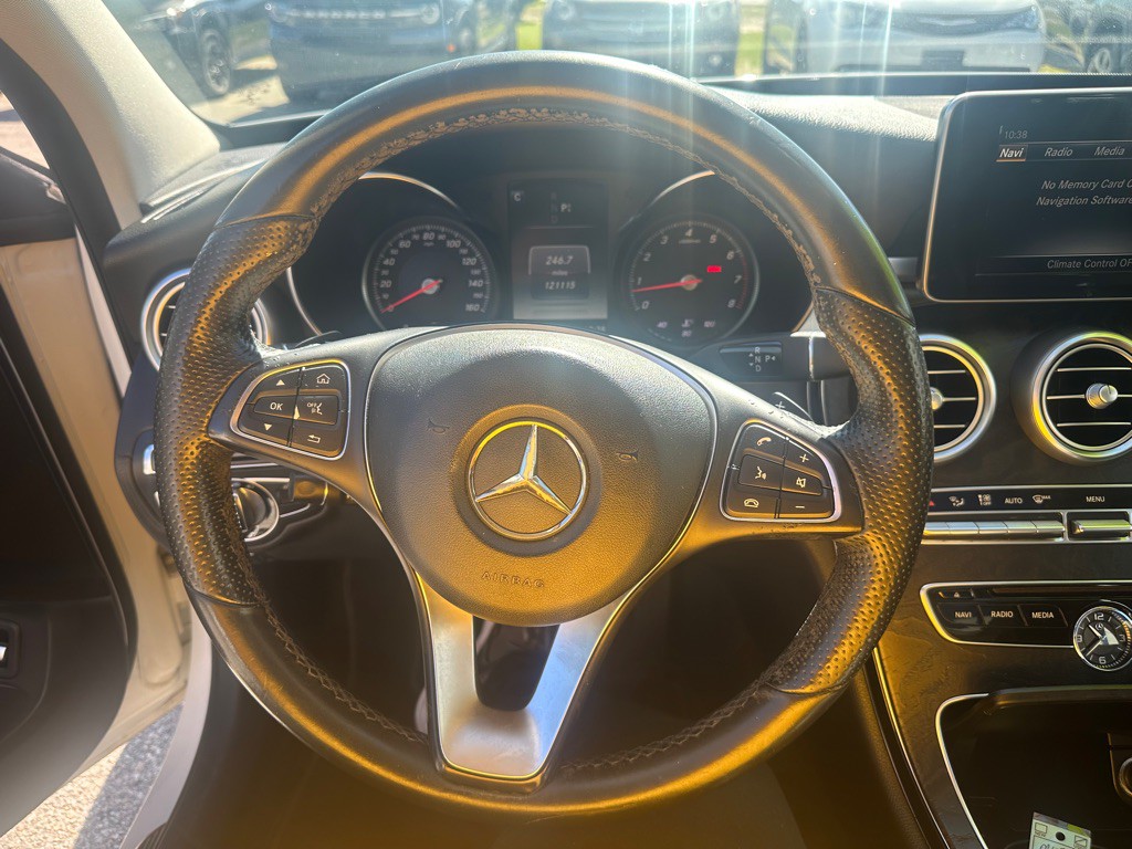 2017 Mercedes-Benz C-Class Image 16