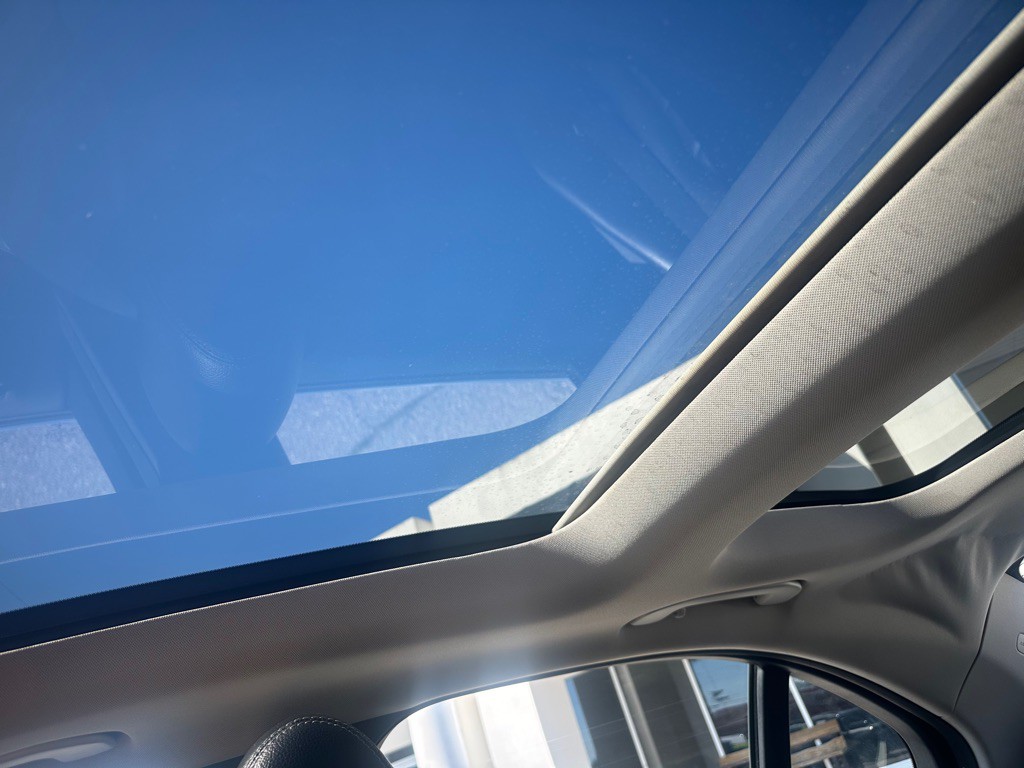 2017 Mercedes-Benz C-Class Image 19