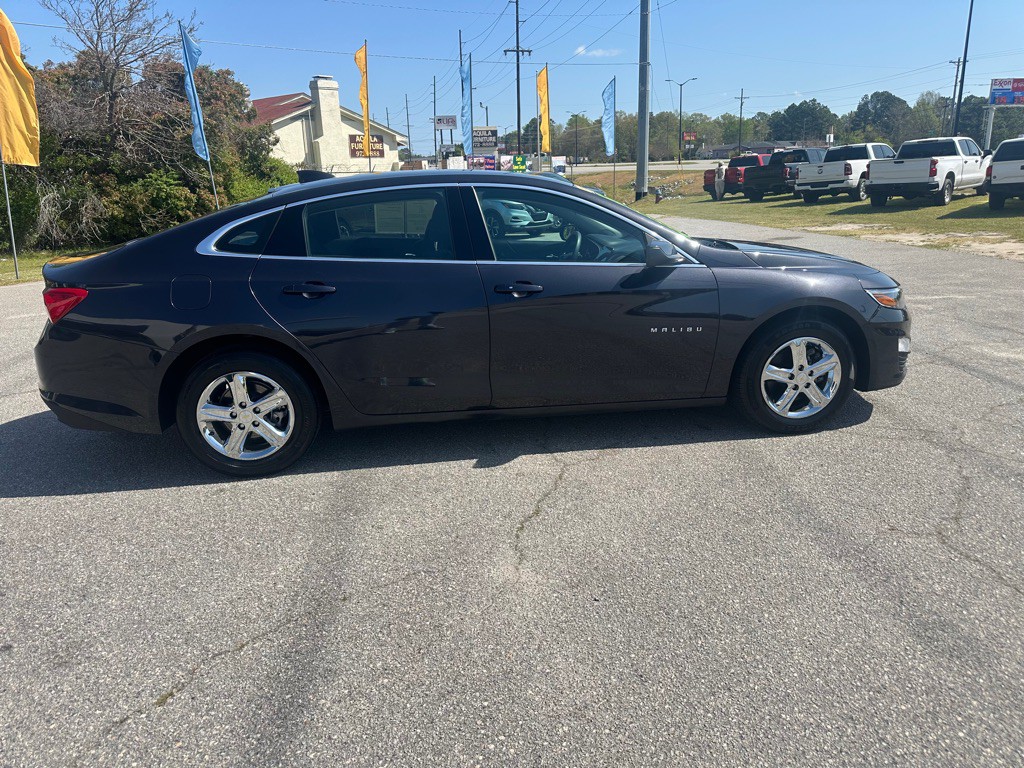 2023 Chevrolet Malibu Image 6