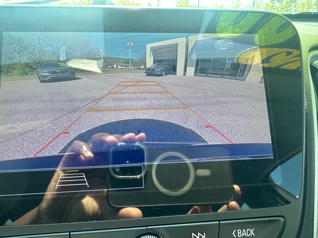 2023 Chevrolet Malibu Image 16