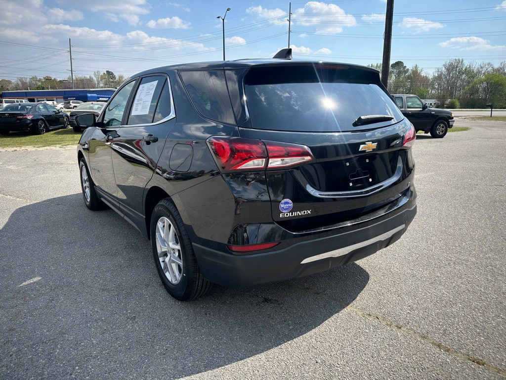 2023 Chevrolet Equinox Image 3