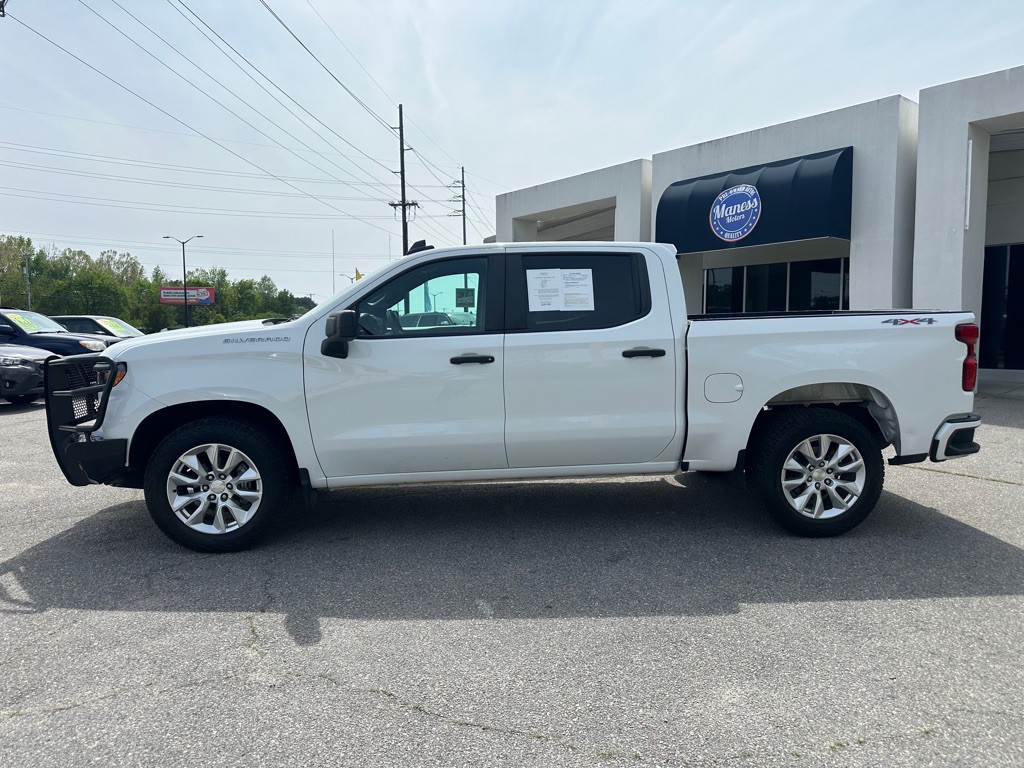 2023 Chevrolet Silverado 1500 Image 2